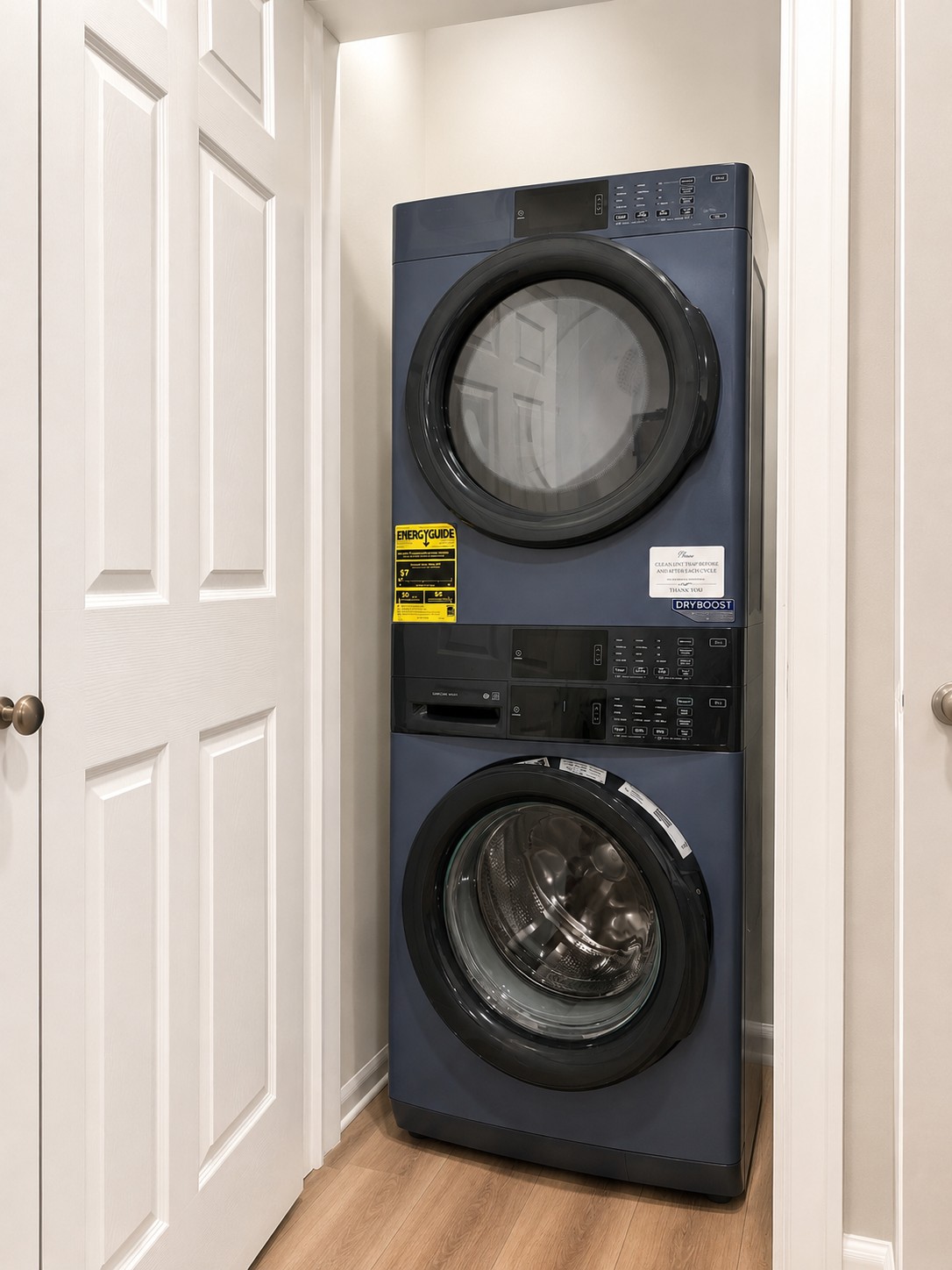 Washer and dryer at Cedar Escape